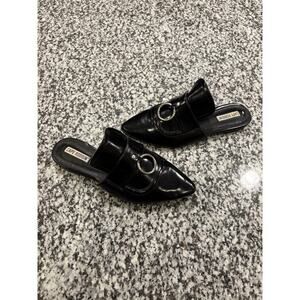 Cape Robbin Slip On women's loafers size 8.5